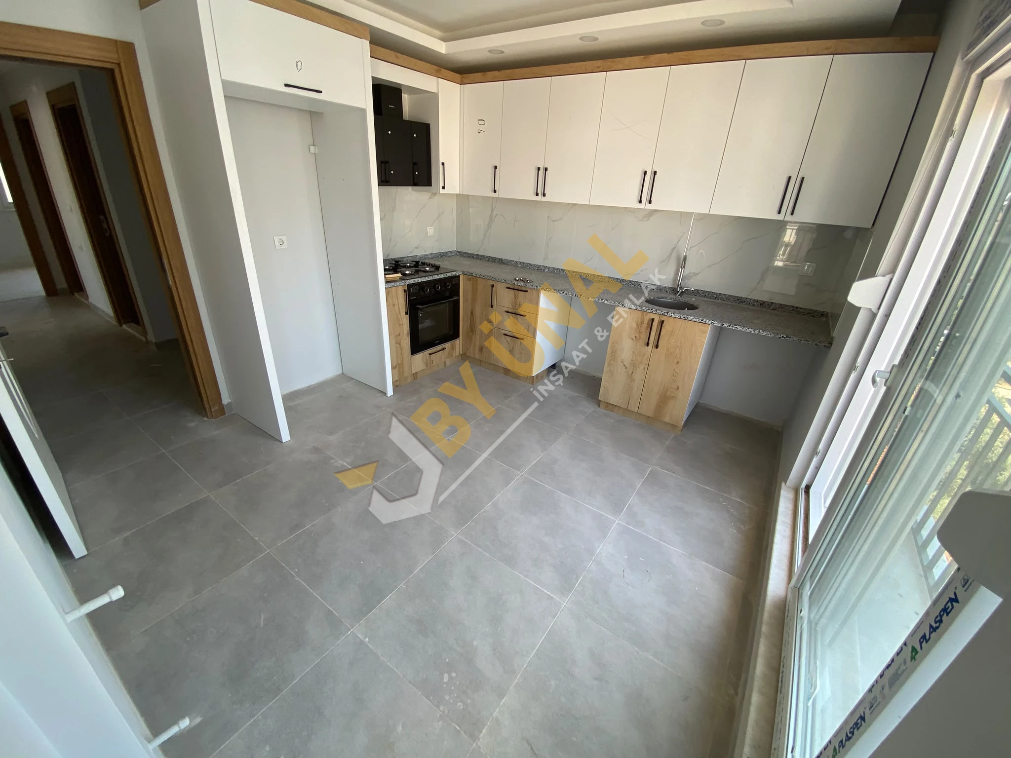 BY ÜNAL'DAN GÖÇERLER'DE TAHTAKALE YAKINI SİTE İÇİNDE ASANSÖRLÜ 2+1 SATILIK SIFIR DAİRE