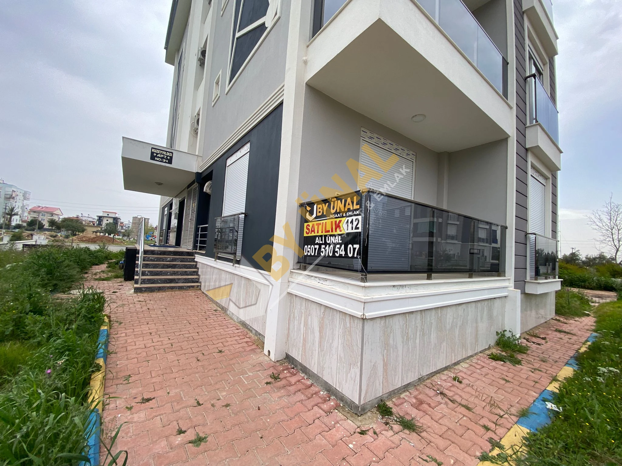 BY ÜNAL'DAN_DÖŞEMEALTI YENİKÖY'DE SATILIK SIFIR 1+1 YOL CEPHE