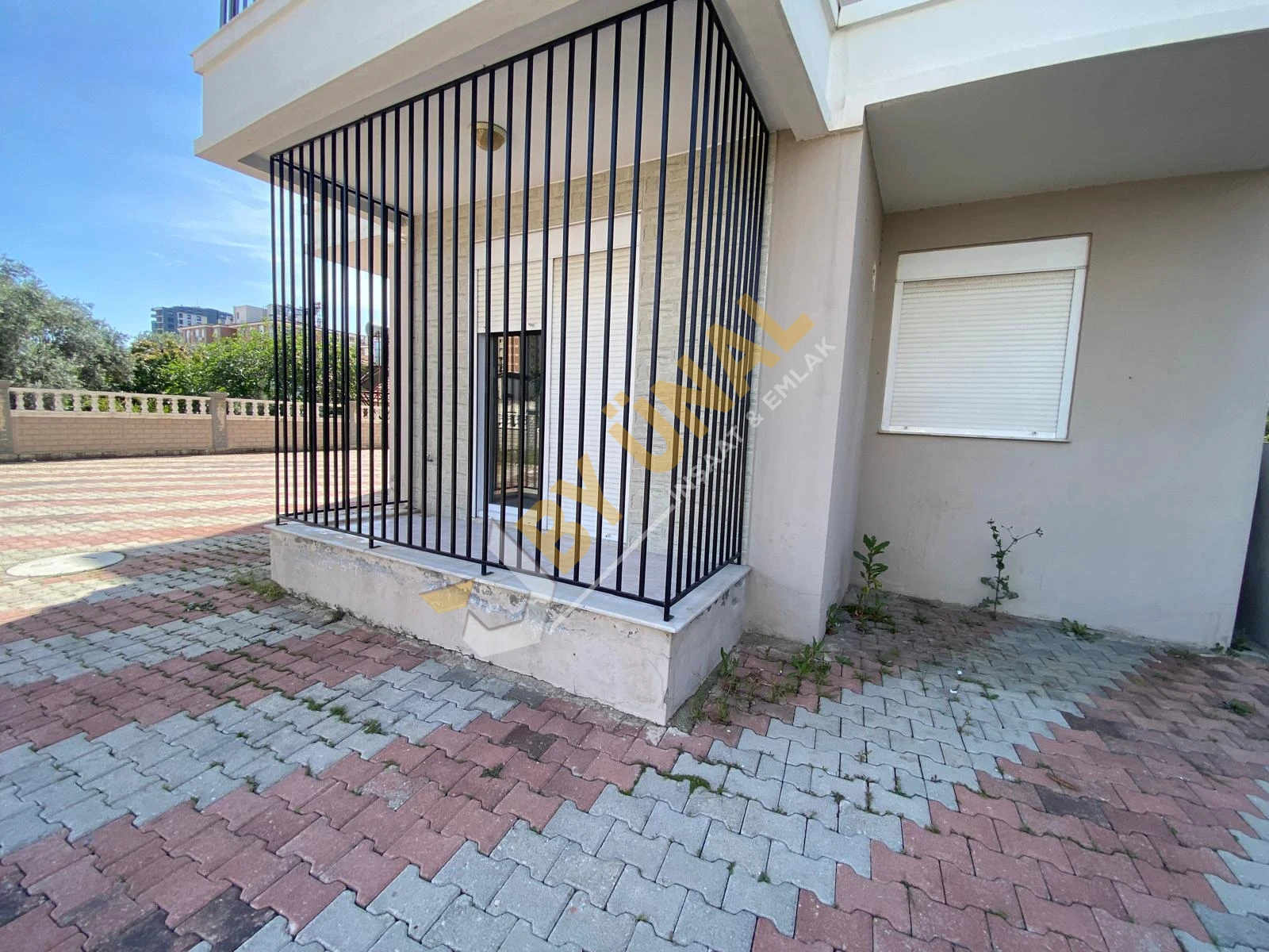 BY ÜNAL'DAN SÜTÇÜLER'DE TRAMVAY YAKINI KİRALIK 2+1 DAİRE