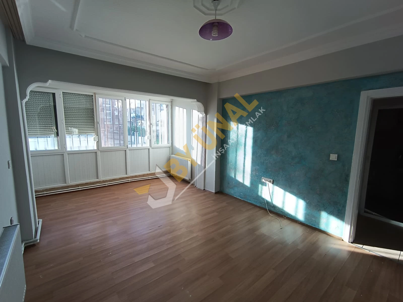 BY ÜNAL'DAN_DÖŞEMEALTI YENİKÖY'DE SATILIK BAHÇELİ 3+1 GİRİŞ