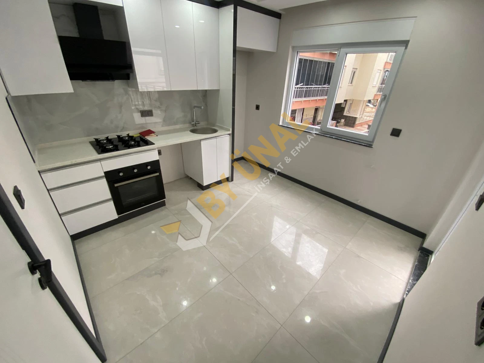 BY ÜNAL'DAN_KANAL'DA TRAMVAYA 2 DK | SATILIK LÜKS SIFIR 2+1 DAİRELER